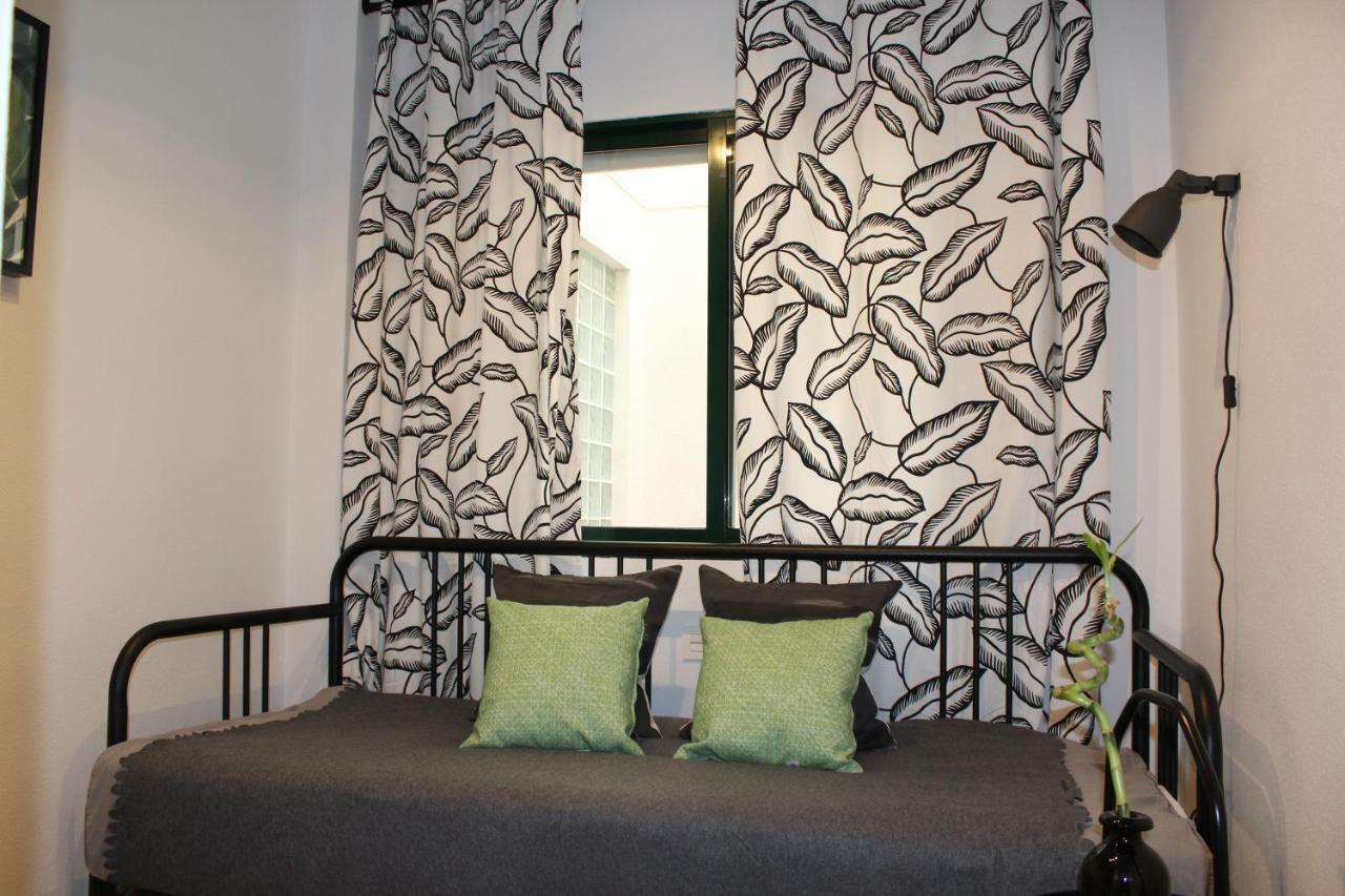 Katy Apartments Οριουέλα Εξωτερικό φωτογραφία