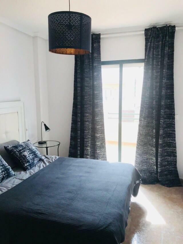 Katy Apartments Οριουέλα Εξωτερικό φωτογραφία