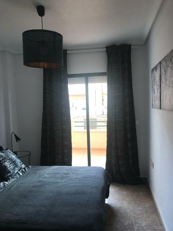 Katy Apartments Οριουέλα Εξωτερικό φωτογραφία